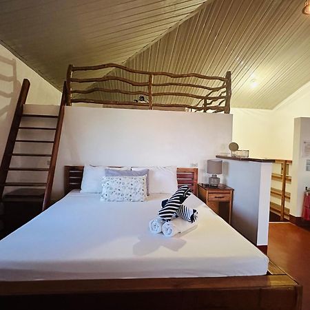 Tongatok Cliff Resort Mambajao Eksteriør billede