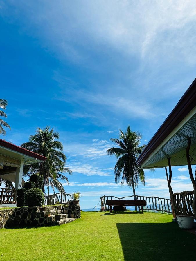 Tongatok Cliff Resort Mambajao Eksteriør billede