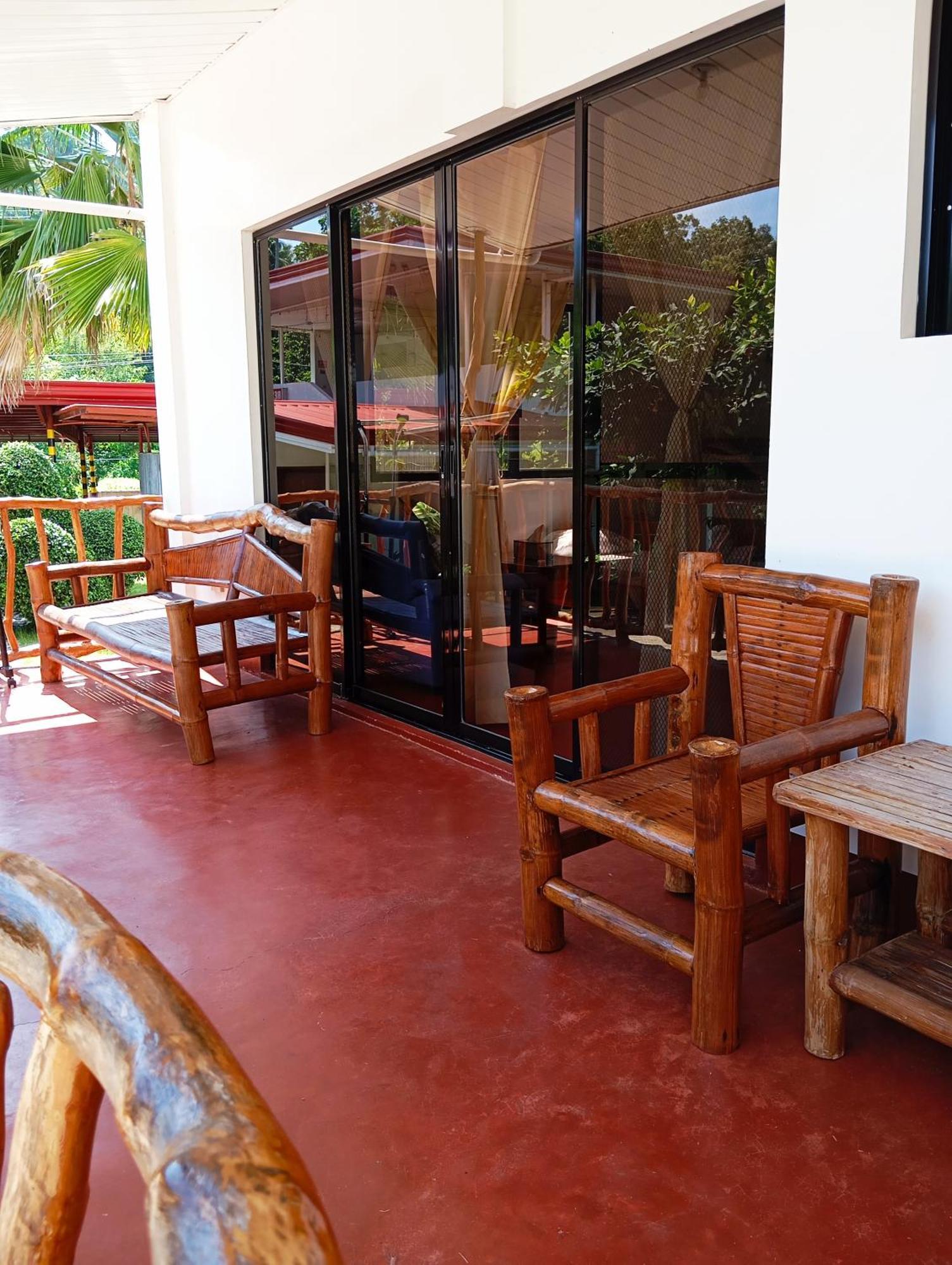 Tongatok Cliff Resort Mambajao Eksteriør billede