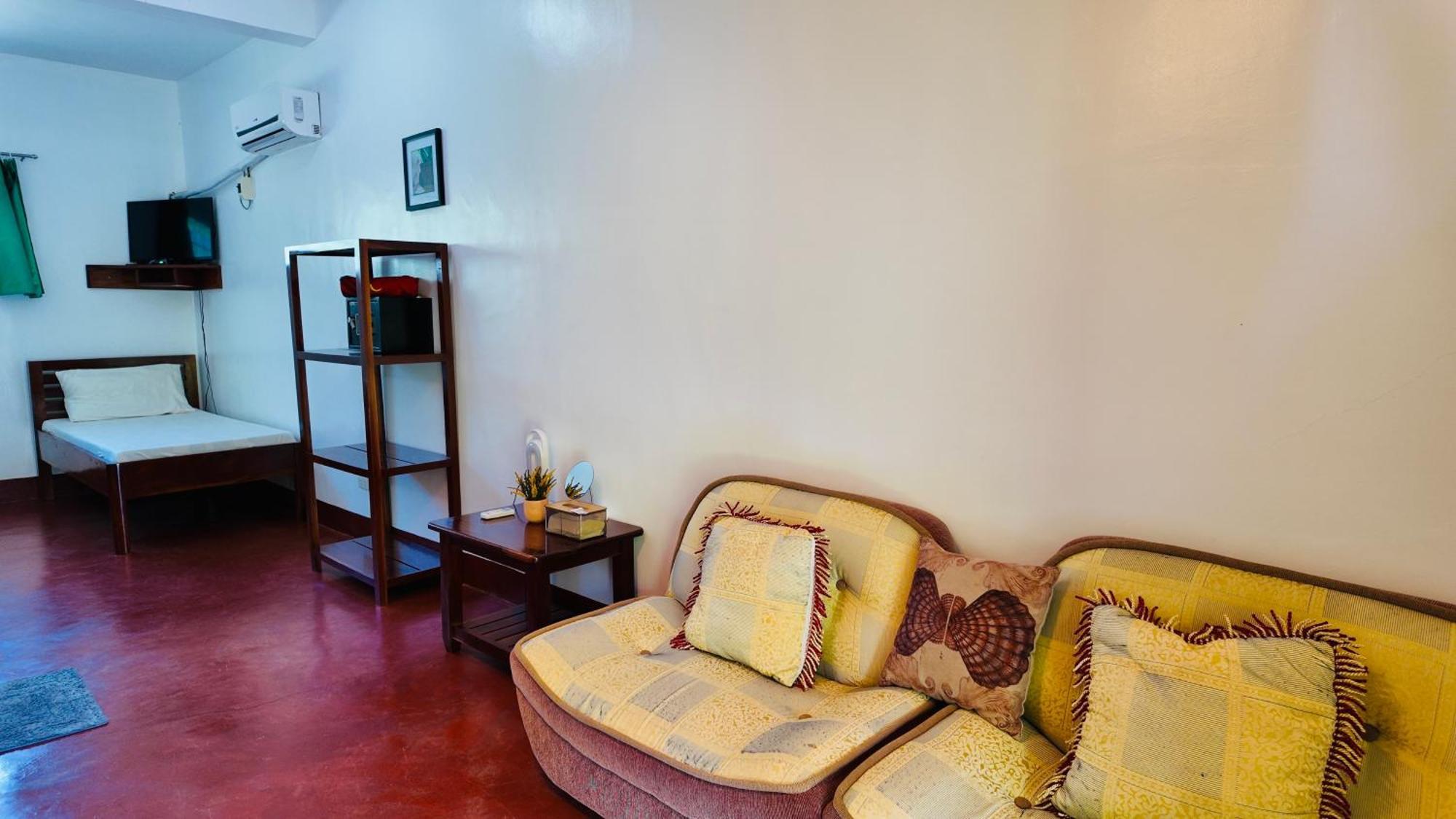 Tongatok Cliff Resort Mambajao Eksteriør billede