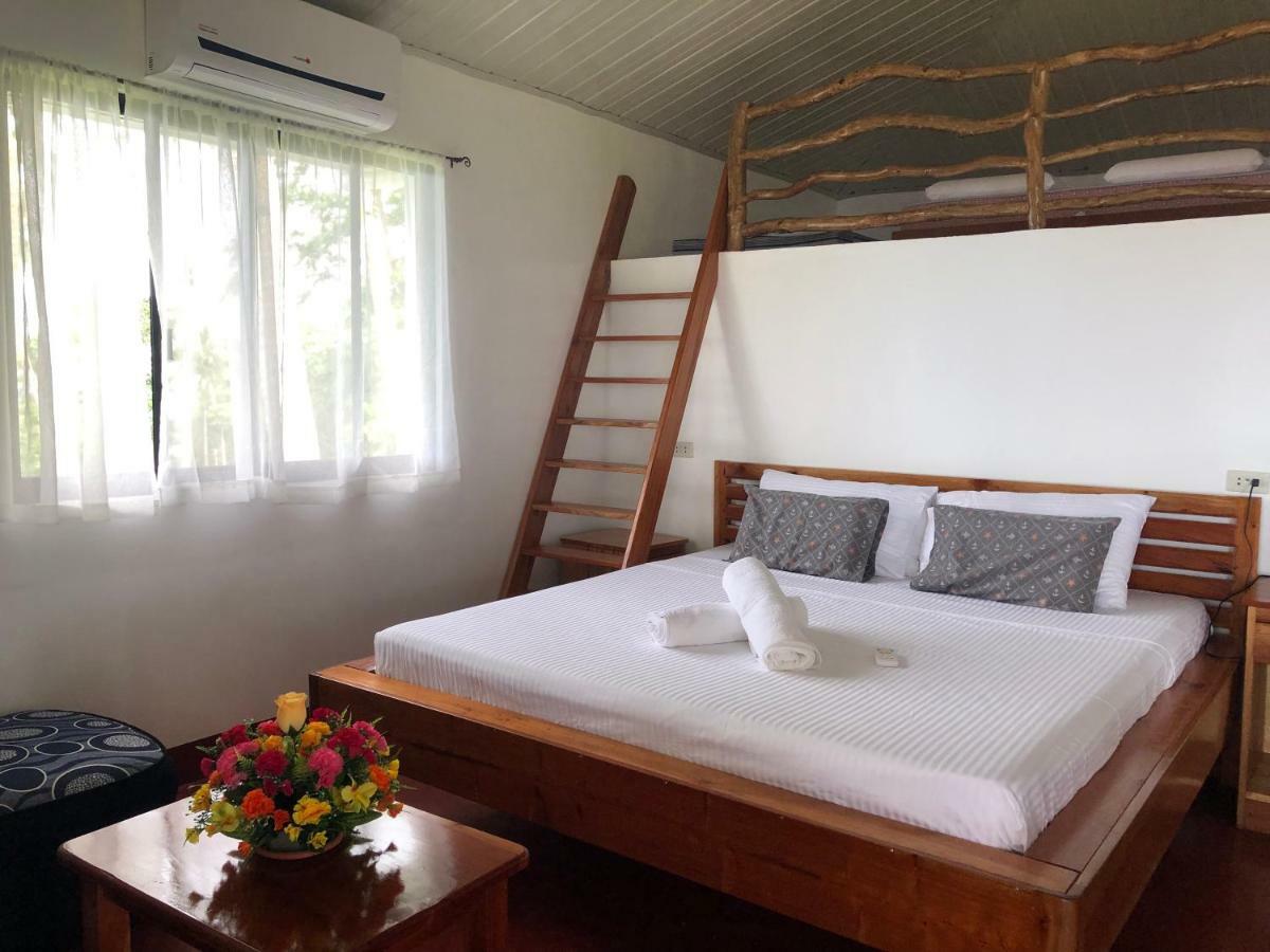 Tongatok Cliff Resort Mambajao Eksteriør billede